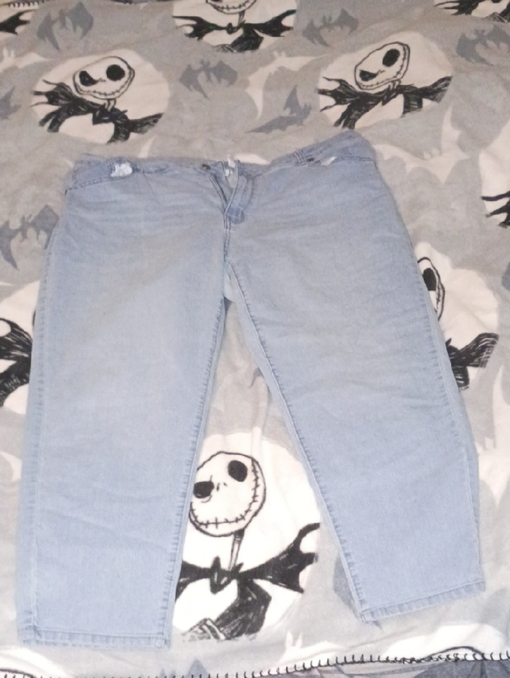 Time and Tru Light Blue Capri Jeans